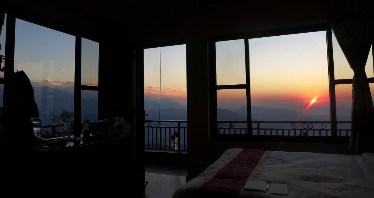 Superview Lodge, Best Himalayan Sunrise In Sarangkot Pokhara Exterior photo